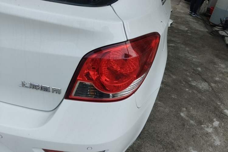 Used Chevrolet Cruze 2013 Hatchback 1.6T Automatic Flagship Model Right Rear Taillight