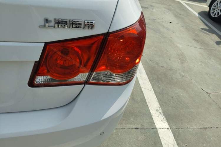 Used Chevrolet Cruze 2013 1.8L SE AT Right Rear Taillight