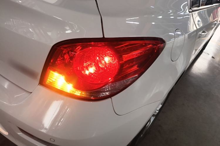 Used Chevrolet Cruze 2013 Hatchback 1.6L Automatic Luxury Model Right Rear Taillight