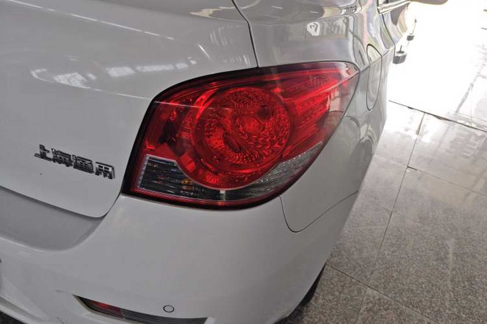 Used Chevrolet Cruze 2013 Hatchback 1.6L Manual Luxury Model Right Rear Taillight