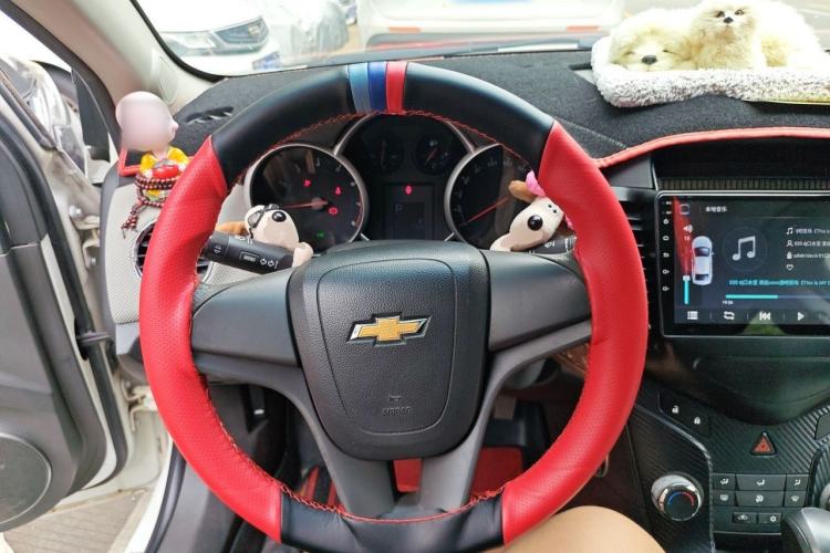 Used Chevrolet Cruze 2013 1.8L SE AT Steering Wheel