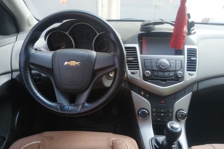 Used Chevrolet Cruze 2013 1.6L SE MT Steering Wheel