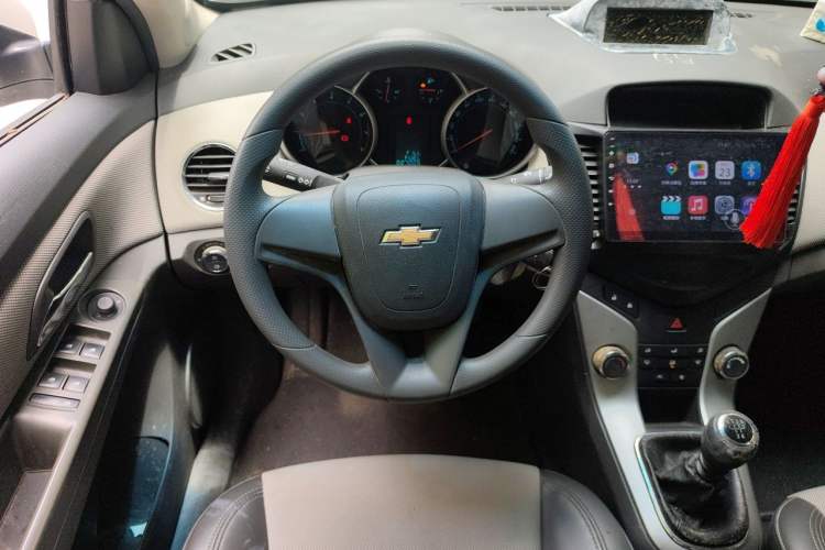 Used Chevrolet Cruze 2013 1.6L SE MT Steering Wheel