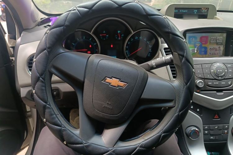 Used Chevrolet Cruze 2013 1.6L SL MT Steering Wheel