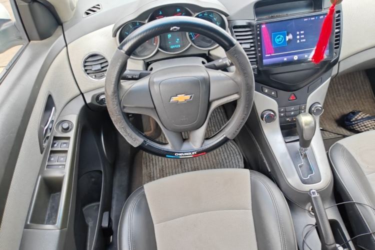 Used Chevrolet Cruze 2013 1.8L SE AT Steering Wheel