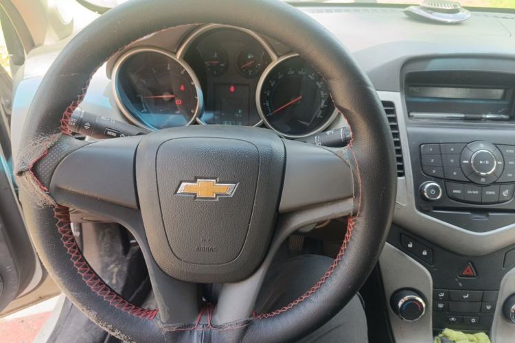 Used Chevrolet Cruze 2013 1.6L SL MT Steering Wheel