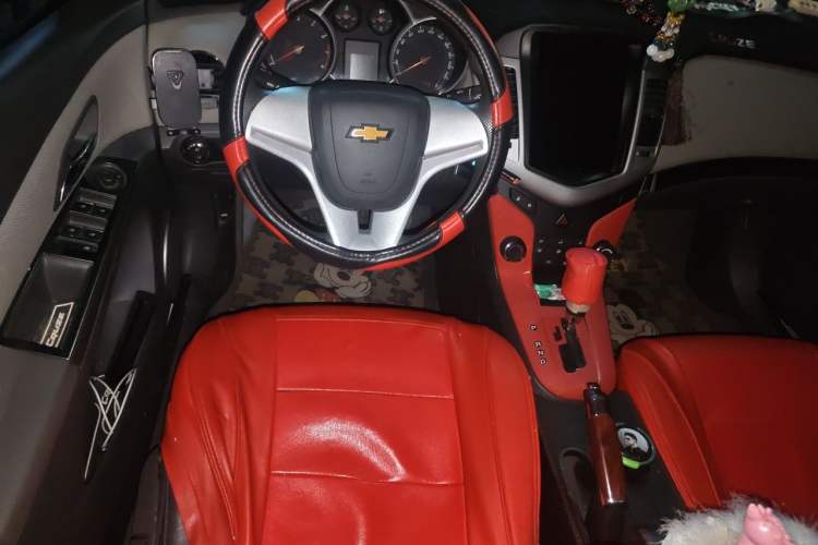 Used Chevrolet Cruze 2013 1.8L SE AT Steering Wheel