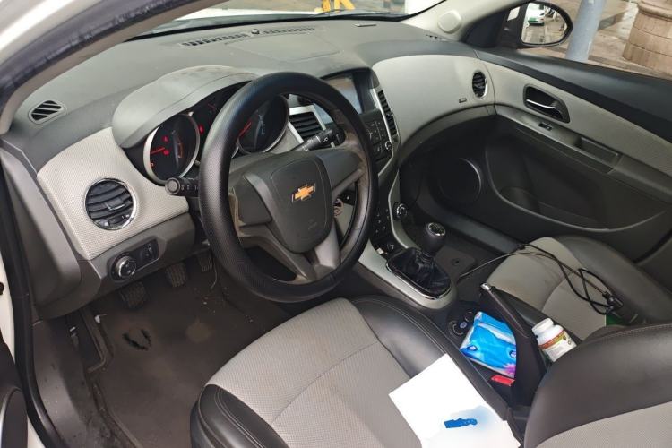 Used Chevrolet Cruze 2013 1.6L SE MT Steering Wheel