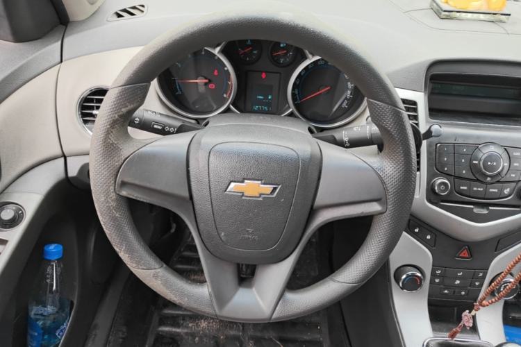 Used Chevrolet Cruze 2013 1.6L SL MT Steering Wheel
