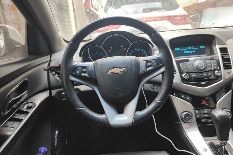 Used Chevrolet Cruze 2013 1.8L SX AT Steering Wheel