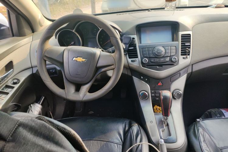 Used Chevrolet Cruze 2013 1.8L SE WTCC Edition AT Steering Wheel