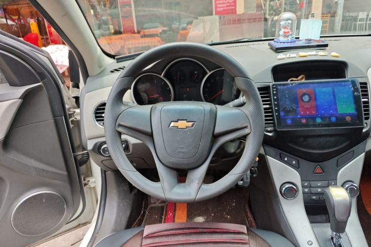 Used Chevrolet Cruze 2013 1.8L SE AT Steering Wheel