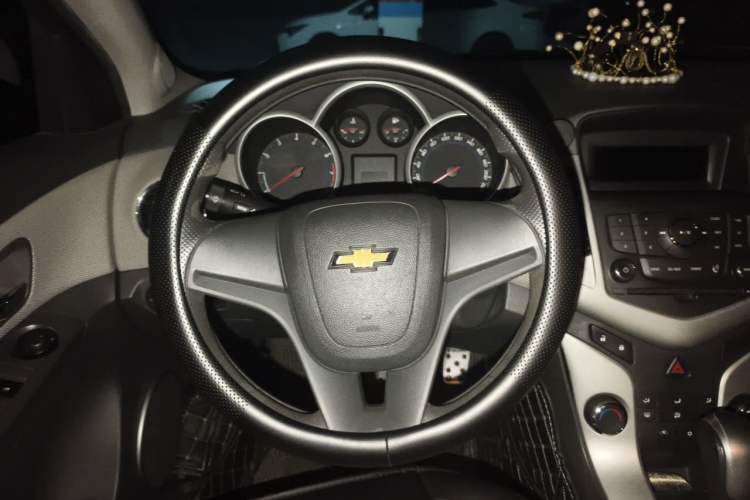 Used Chevrolet Cruze 2013 1.8L SE AT Steering Wheel