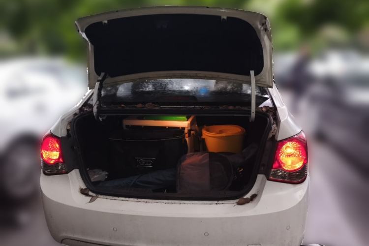Used Chevrolet Cruze 2013 1.8L SE AT Trunk