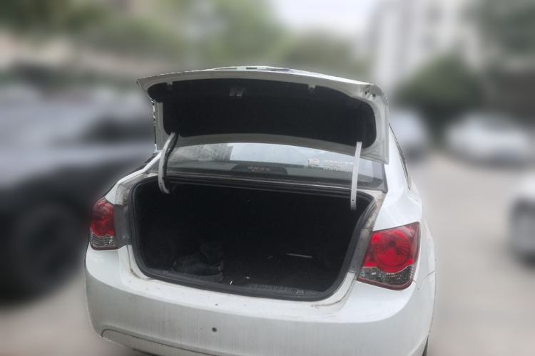 Used Chevrolet Cruze 2013 1.6L SL Grand Edition Automatic Trunk
