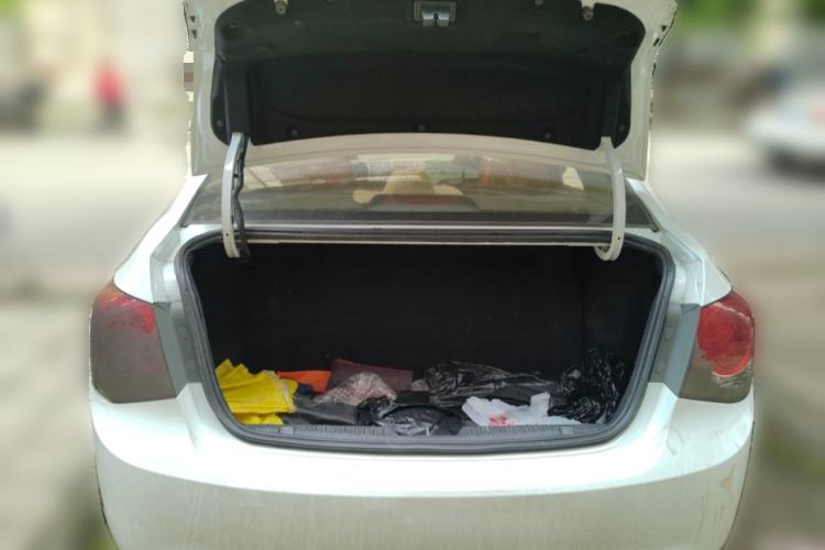 Used Chevrolet Cruze 2013 1.6L SL MT Trunk