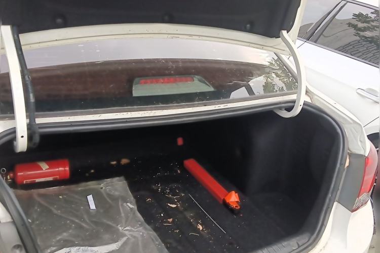 Used Chevrolet Cruze 2013 1.6L SE MT Trunk