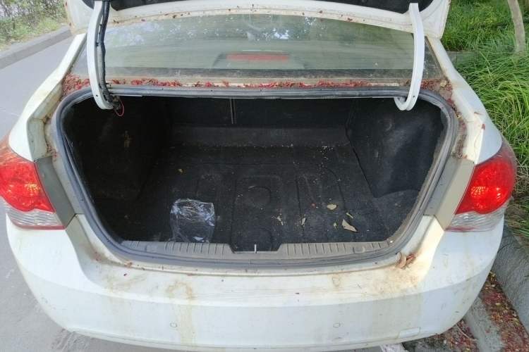 Used Chevrolet Cruze 2013 1.6L SE MT Trunk