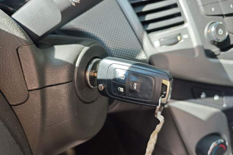 Used Chevrolet Cruze 2013 1.8L SE AT Vehicle Key