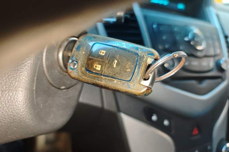 Used Chevrolet Cruze 2013 1.6L SL Grand Edition Automatic Vehicle Key