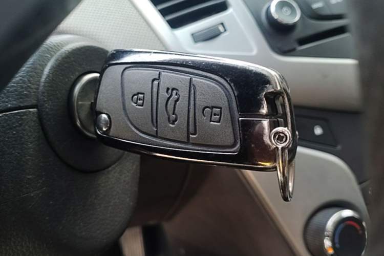 Used Chevrolet Cruze 2013 1.8L SE AT Vehicle Key