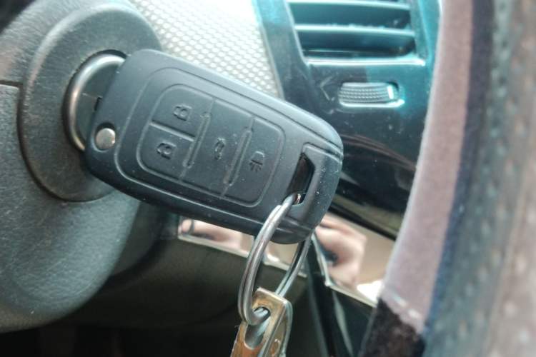 Used Chevrolet Cruze 2013 1.6L SE MT Vehicle Key