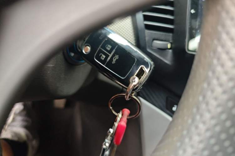 Used Chevrolet Cruze 2013 1.8L SE AT Vehicle Key