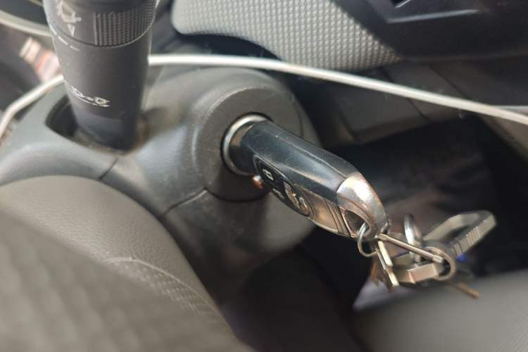 Used Chevrolet Cruze 2013 1.8L SE AT Vehicle Key