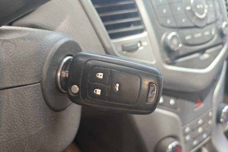 Used Chevrolet Cruze 2013 1.8L SE AT Vehicle Key
