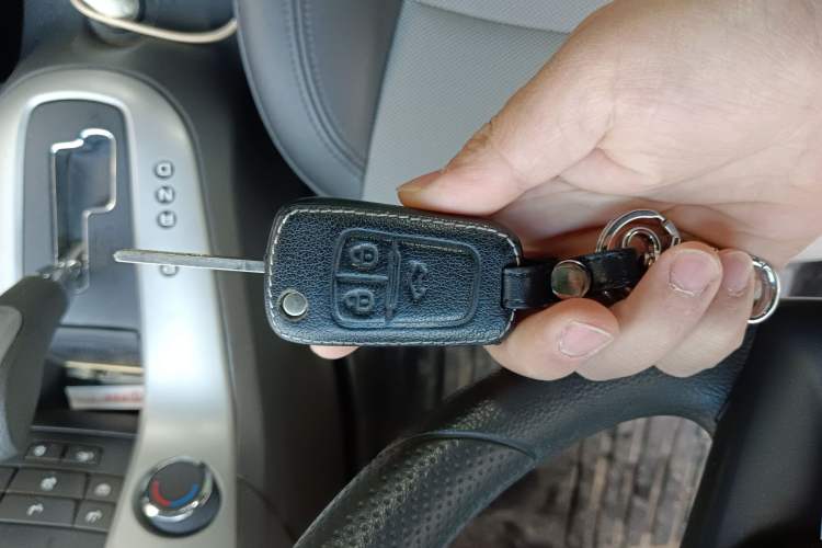 Used Chevrolet Cruze 2013 1.6L SE AT Vehicle Key