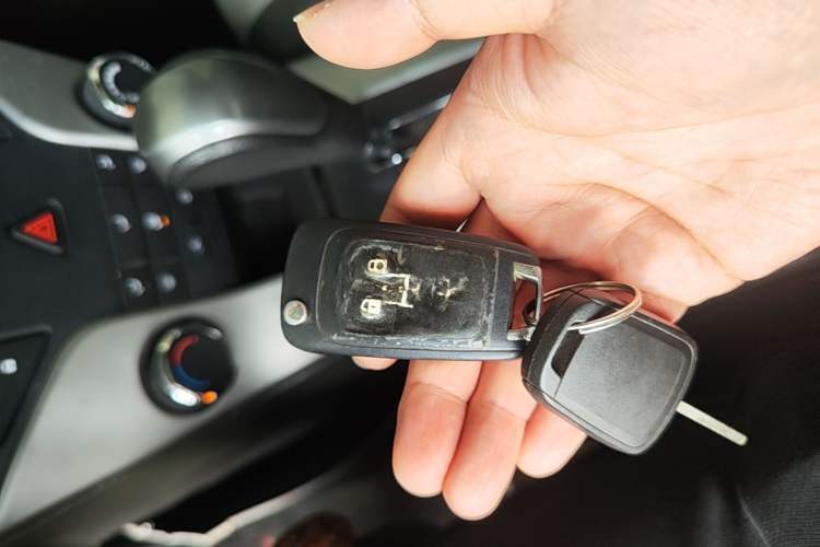 Used Chevrolet Cruze 2013 1.8L SE AT Vehicle Key