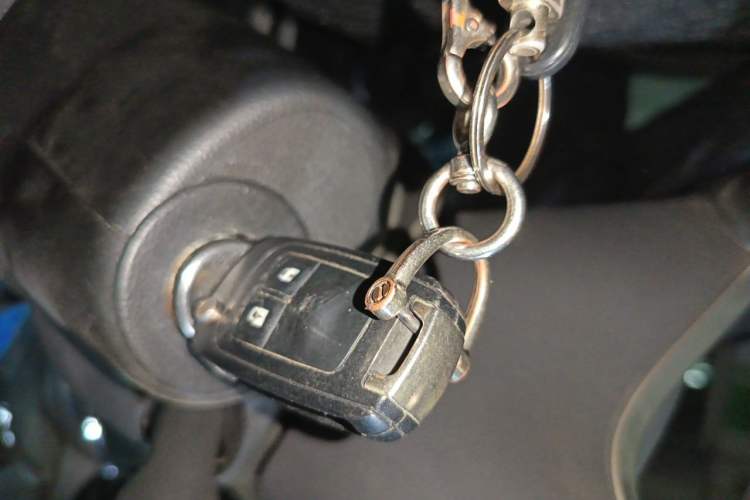 Used Chevrolet Cruze 2013 Hatchback 1.6T Automatic Flagship Model Vehicle Key