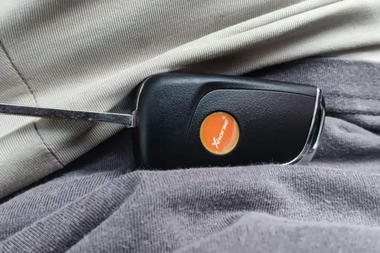 Used Chevrolet Cruze 2013 1.6L SE MT Vehicle Key