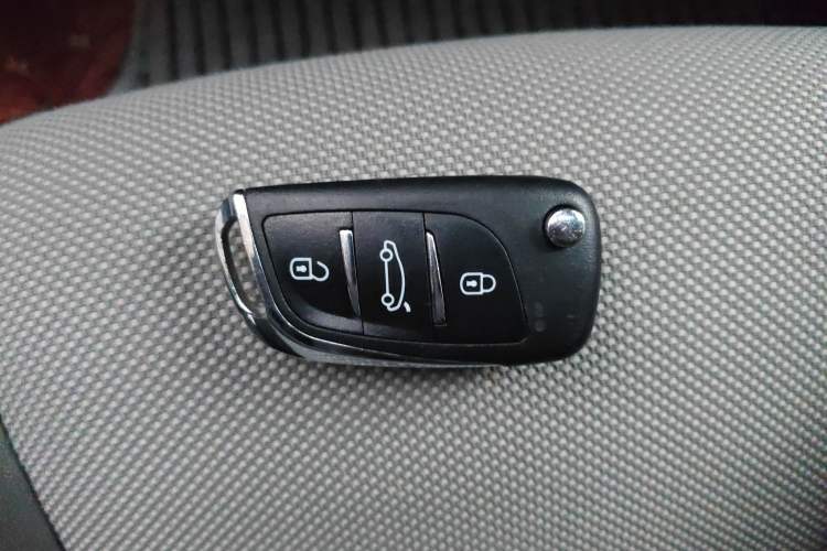 Used Chevrolet Cruze 2013 1.8L SE AT Vehicle Key
