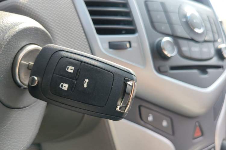 Used Chevrolet Cruze 2013 1.8L SE AT Vehicle Key