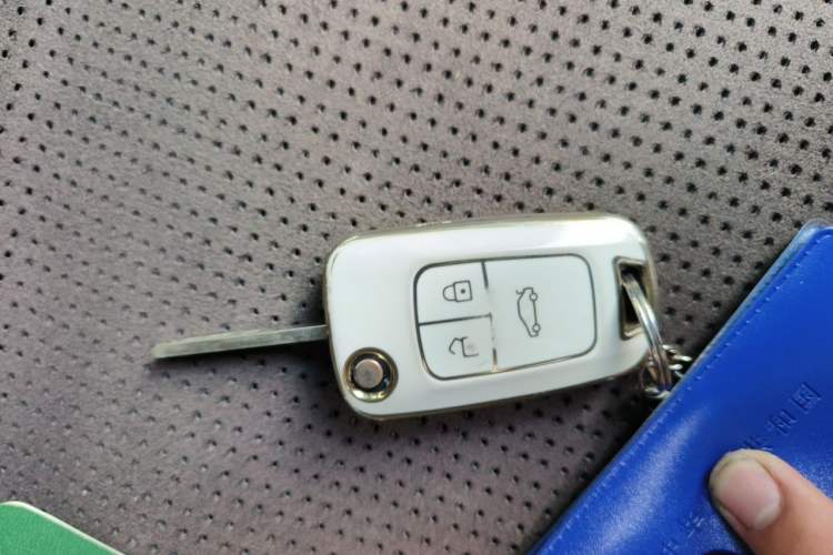 Used Chevrolet Cruze 2013 1.6L SL MT Vehicle Key