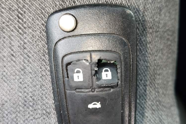 Used Chevrolet Cruze 2013 1.6L SE AT Vehicle Key
