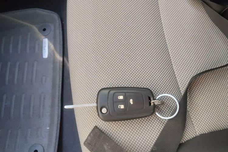 Used Chevrolet Cruze 2013 1.8L SE AT Vehicle Key