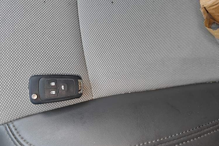 Used Chevrolet Cruze 2013 1.8L SE AT Vehicle Key