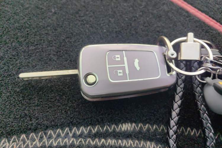 Used Chevrolet Cruze 2013 1.8L SE AT Vehicle Key