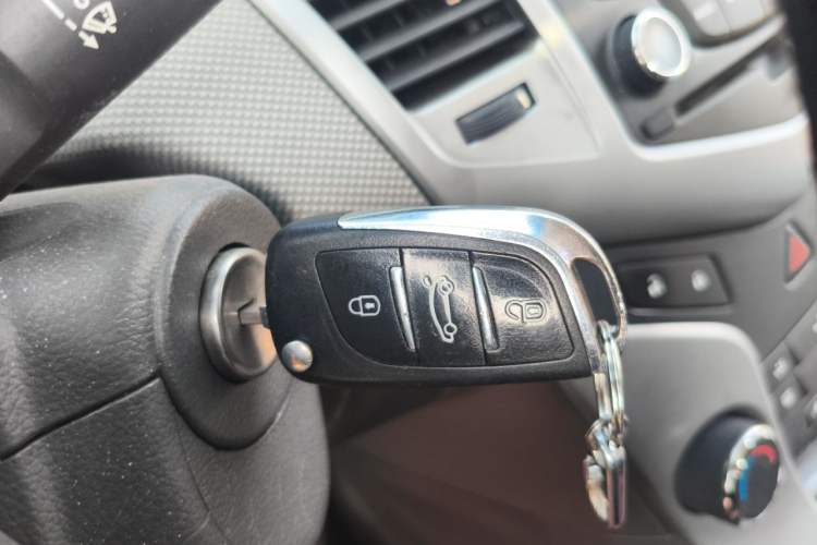 Used Chevrolet Cruze 2013 1.8L SE AT Vehicle Key