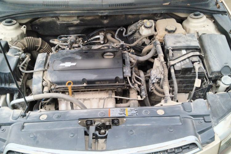 Used Chevrolet Cruze 2013 1.6L SE MT Engine Bay