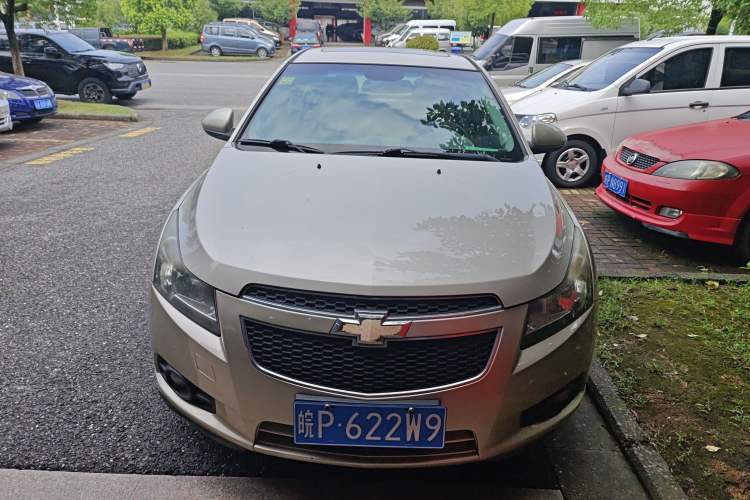 Used Chevrolet Cruze 2013 1.6L SE MT Exterior 1