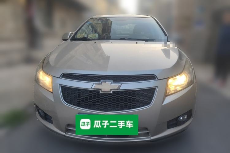 Used Chevrolet Cruze 2013 1.6L SE MT Front