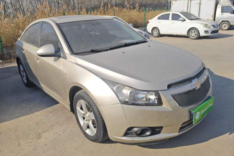 Used Chevrolet Cruze 2013 1.6L SE AT Front Right 45 Deg