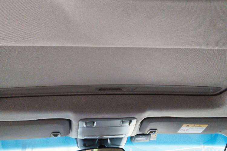 Used Chevrolet Cruze 2013 1.6L SE MT Headliner