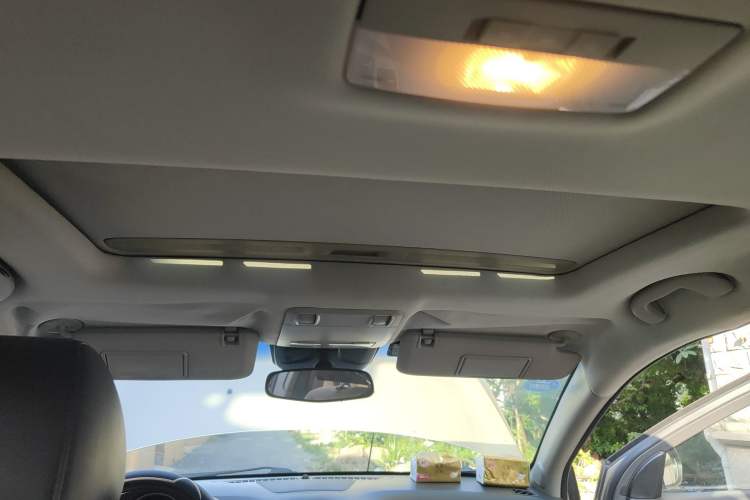Used Chevrolet Cruze 2013 1.6L SE MT Headliner