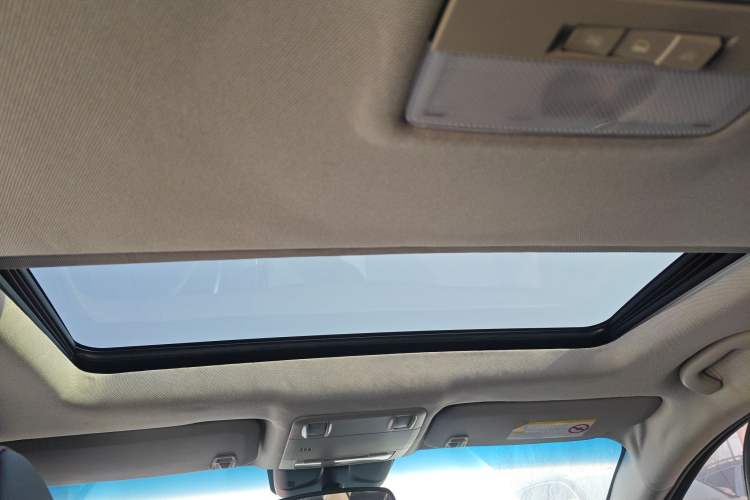 Used Chevrolet Cruze 2013 1.6L SE AT Headliner