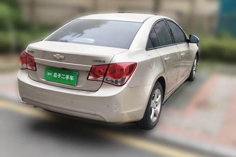 Used Chevrolet Cruze 2013 1.6L SE MT Rear Right 45 Deg