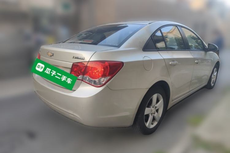 Used Chevrolet Cruze 2013 1.6L SE MT Rear Right 45 Deg